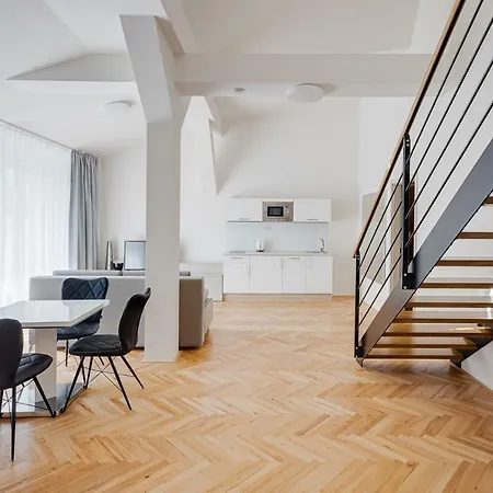 Apartment Gold Art Prag
