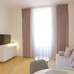 Gold Art Apartment