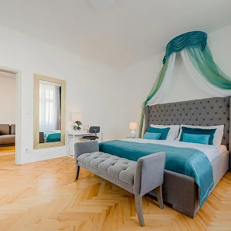 Gold Art Apartmán